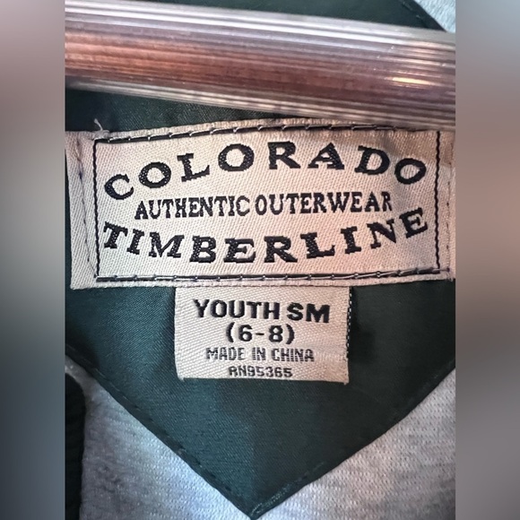 Colorado Timberline YTH Size 6-8 Full Zip Up Jacket with Hood - Picture 2 of 4